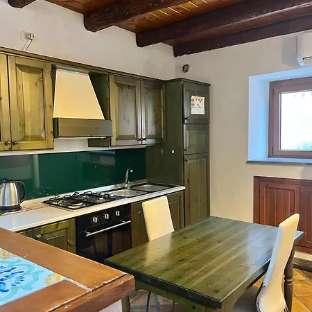 Holiday home Li Cuti 179